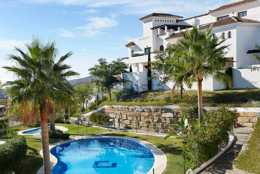 Luxury Apartment Set In Dona Julia Golf Course Casares Exterior photo