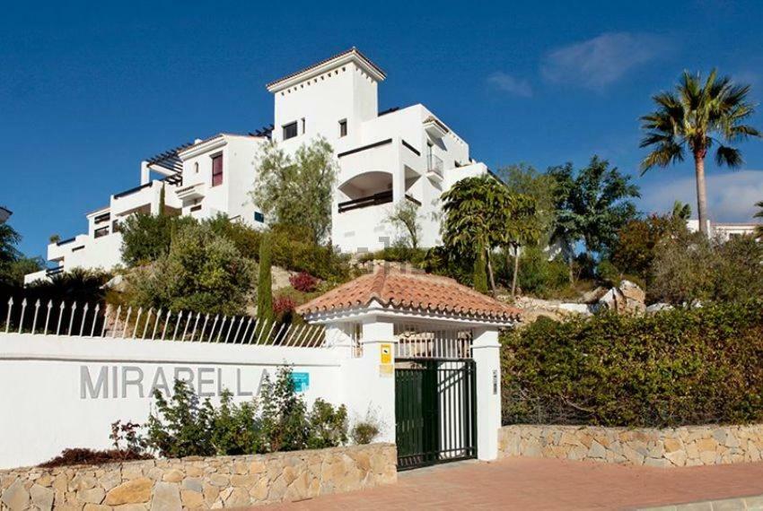 Luxury Apartment Set In Dona Julia Golf Course Casares Exterior photo