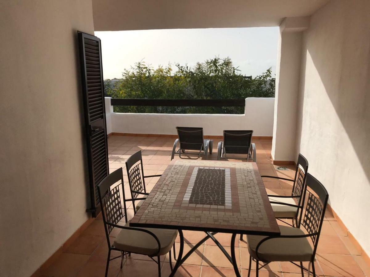 Luxury Apartment Set In Dona Julia Golf Course Casares Exterior photo